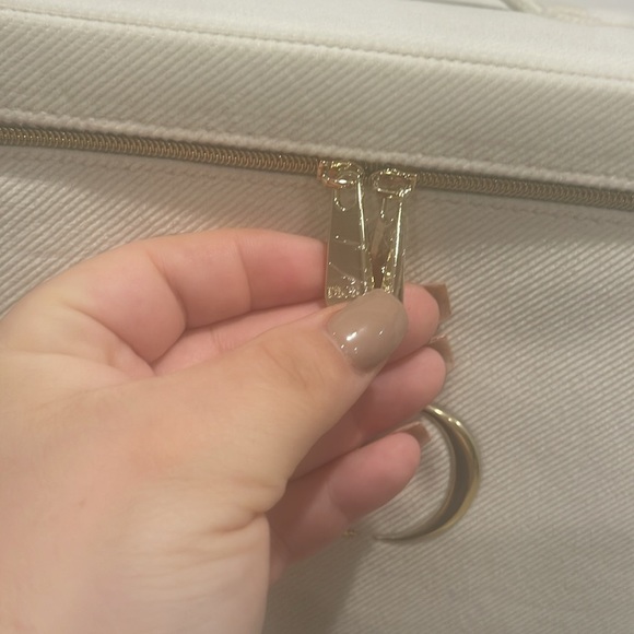 New in box absolutely stunning 4 piece Dior travel set⭐️VIP exclusive 💯 auth - Picture 5 of 12